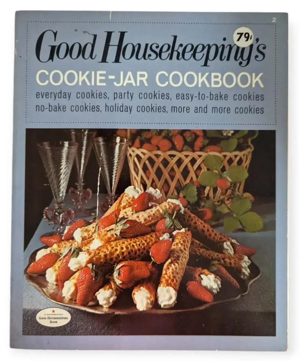 Good Housekeeping's Cookie-Jar Cookbook Paperback Book Copyright 1971